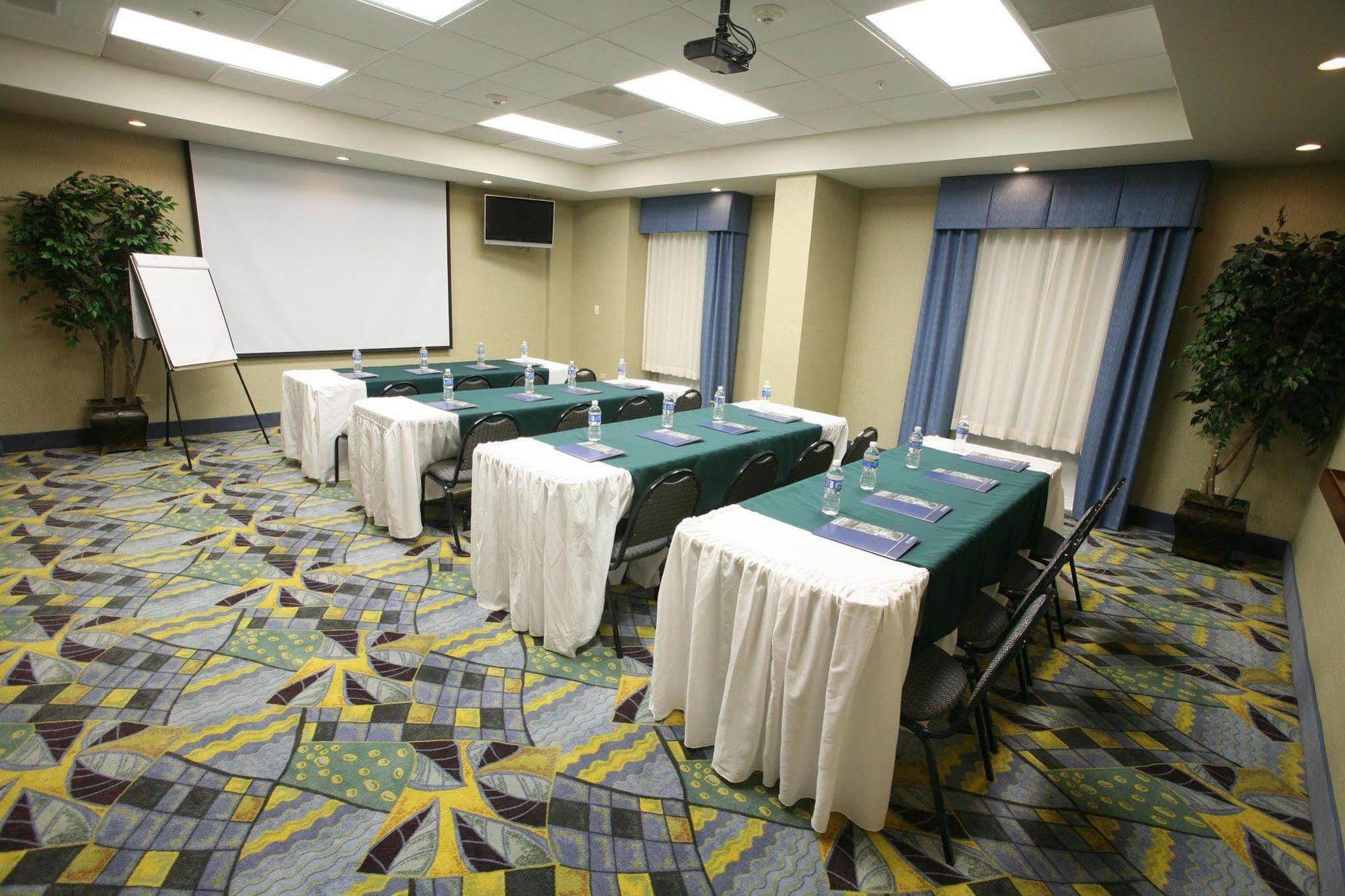 Hampton By Hilton Reynosa Zona Industrial Hotel Faciliteiten foto
